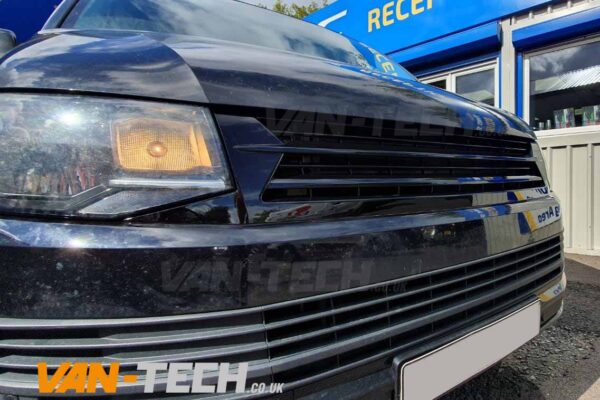 VW Transporter T6 Grille Gloss Black Badgeless